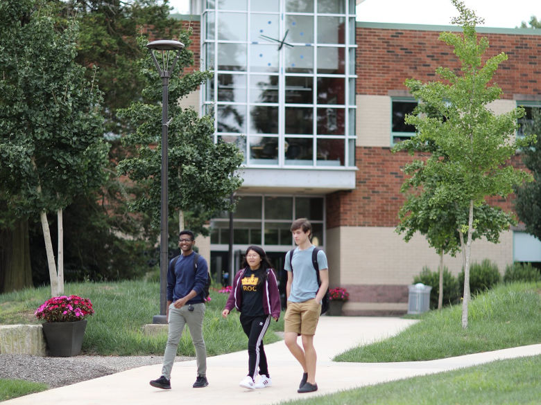 Students walking to class 