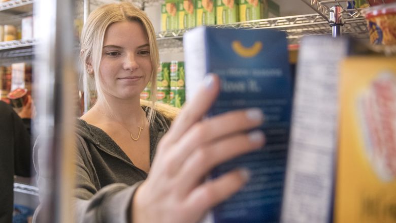 Lions Pantry volunteer