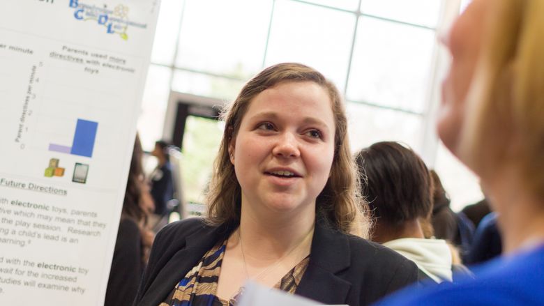 Lauren Lomas presents research