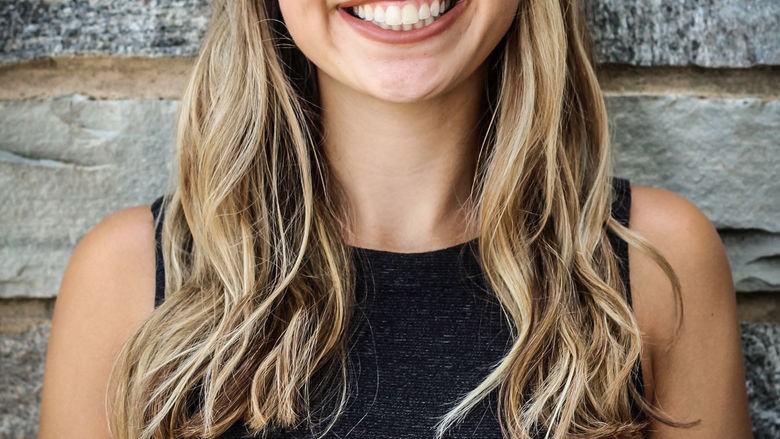 Photo of Jaclyn DiGregorio, keynote speaker, best-selling author and founder of Clarity and Action Consulting.
