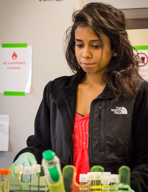 Pallavi Sindhu working in the bio lab